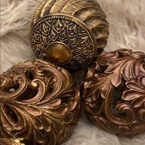 Gold decor ball trio